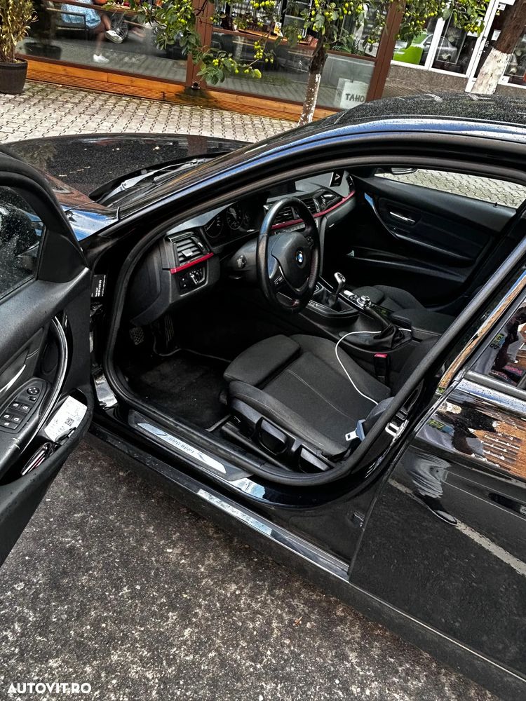 BMW Seria 3 318d Sport Line - 8