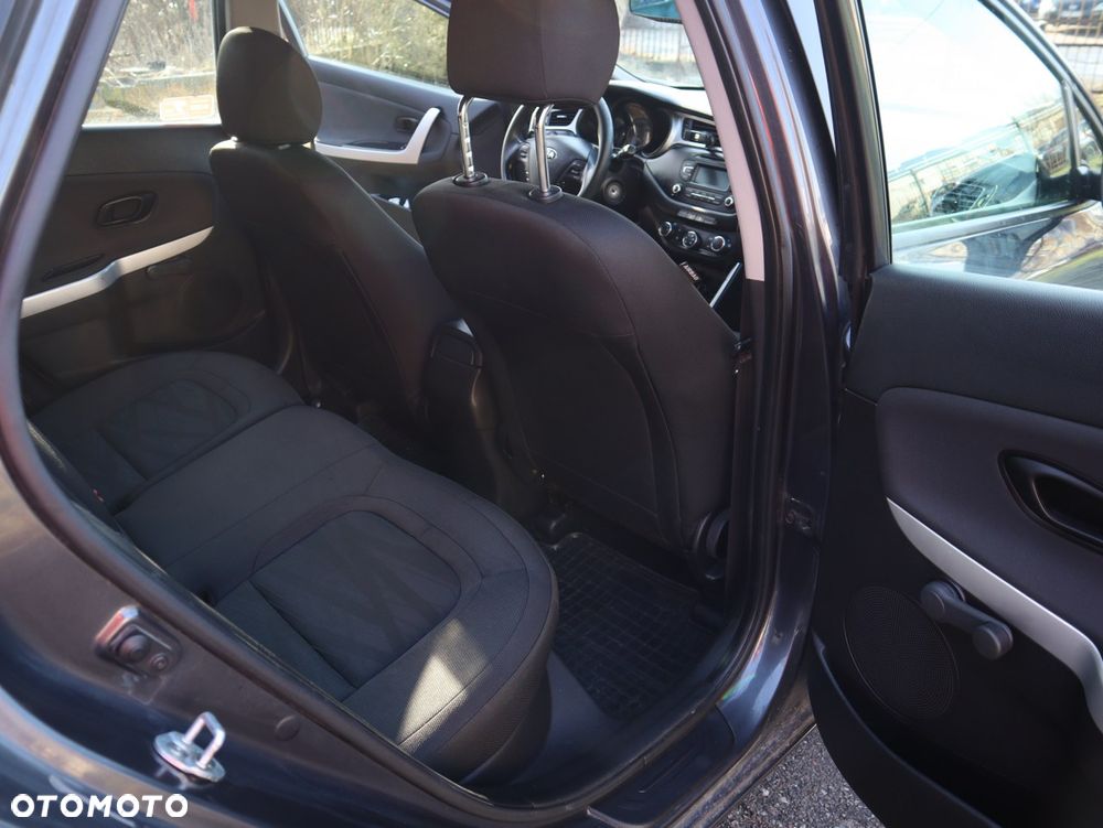 Kia Ceed 1.6 CRDi M - 19