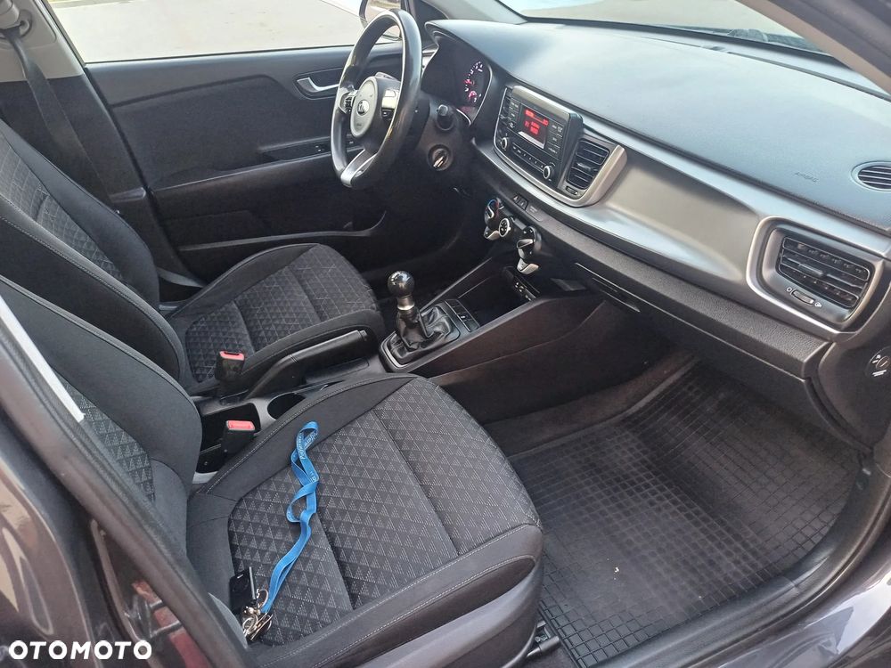 Kia Rio 1.2 Business Line - 33
