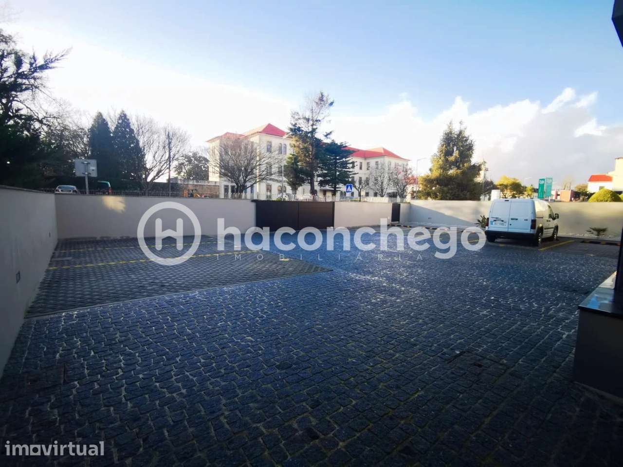 Apartamento T1 para arrendar em Barcelos com lugar de garagem - Grande imagem: 3/27