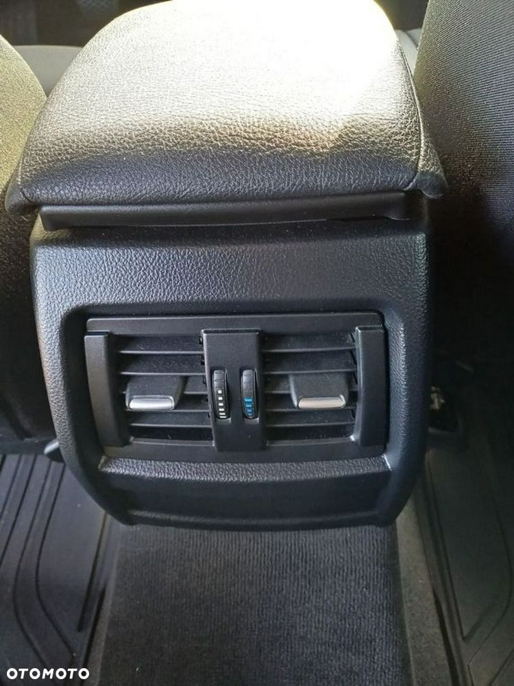 BMW Seria 4 418d Luxury Line - 29