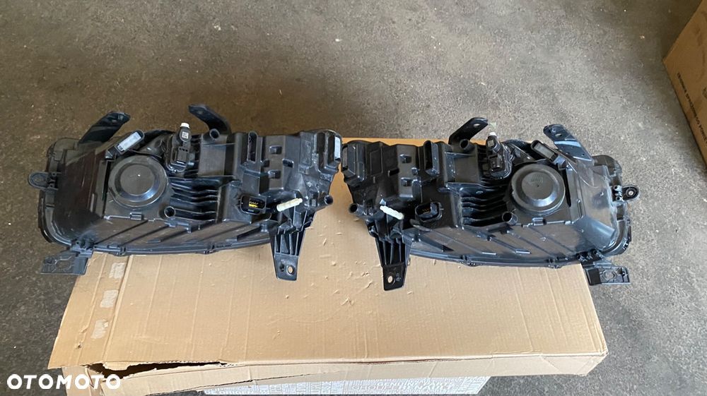 DACIA DUSTER DASTER 3 III 2 sztuki LAMPY PRZEDNIE Kompletna LAMPA PRZEDNIA PRAWA LEWA  REFLEKTOR PRAWY lewy PRZÓD  EUROPA lreflektory FULL LED LEDOWE FULLLED 260107725R 260603515R  Wwa - 9