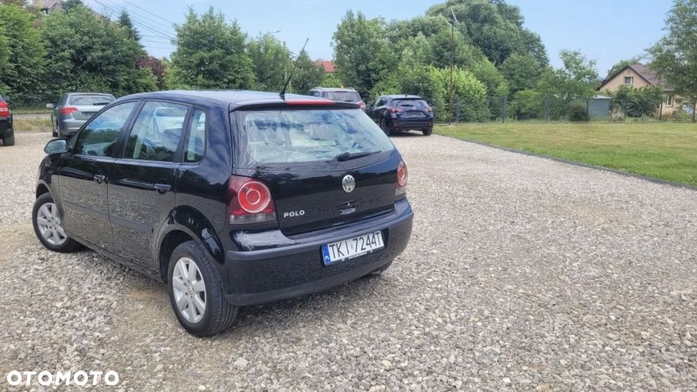Volkswagen Polo 1.4 16V Trendline - 4