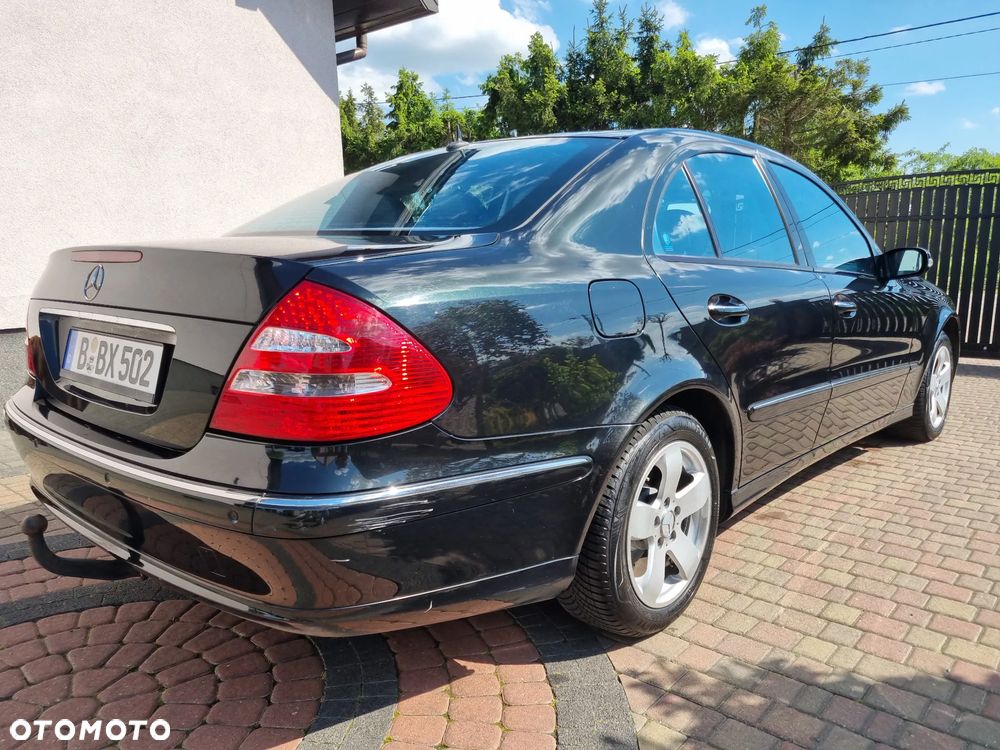 Mercedes-Benz Klasa E 220 CDI Automatik Avantgarde DPF - 18