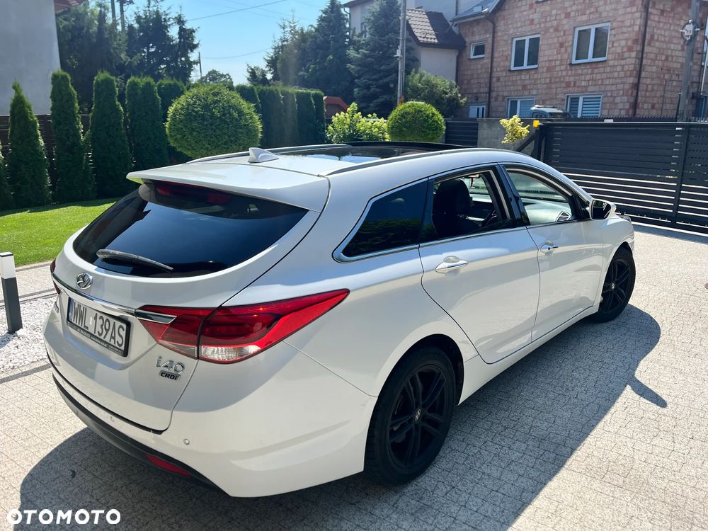 Hyundai i40 Kombi 1.7 CRDi DCT Premium - 17