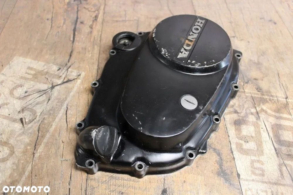 POKRYWA DEKIEL SILNIKA HONDA VF400 F - 5
