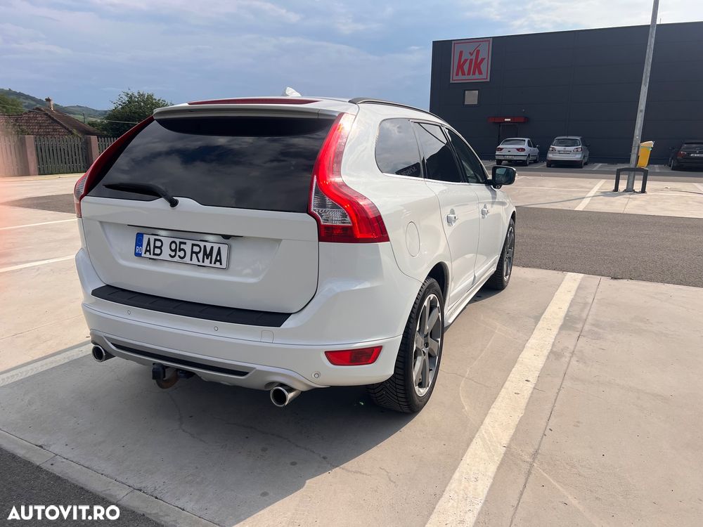 Volvo XC 60 2.4D AWD Aut. RDesign - 14