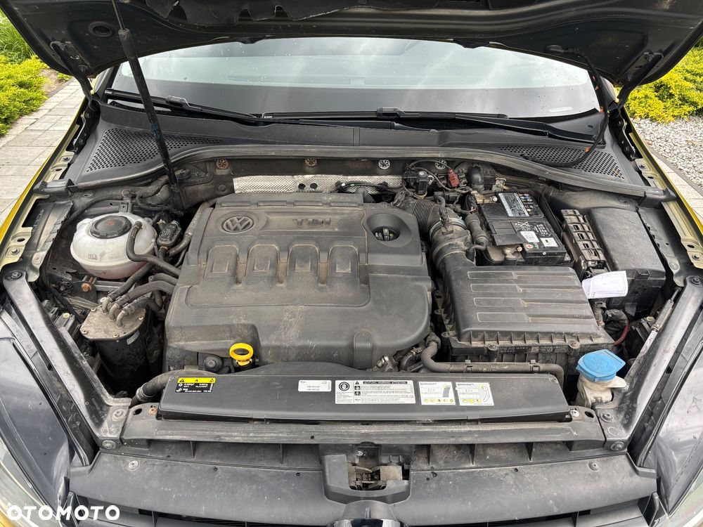 Volkswagen Golf 2.0 TDI DSG Sound - 10