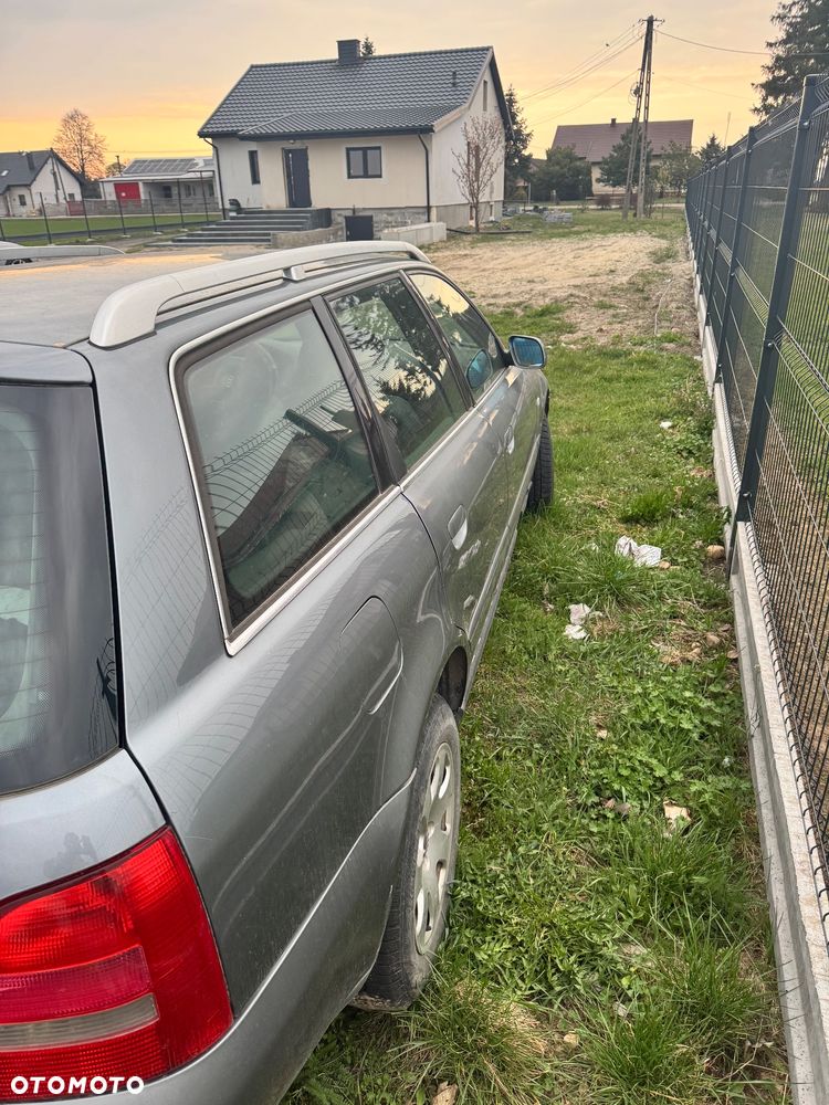 Audi A4 Avant - 2