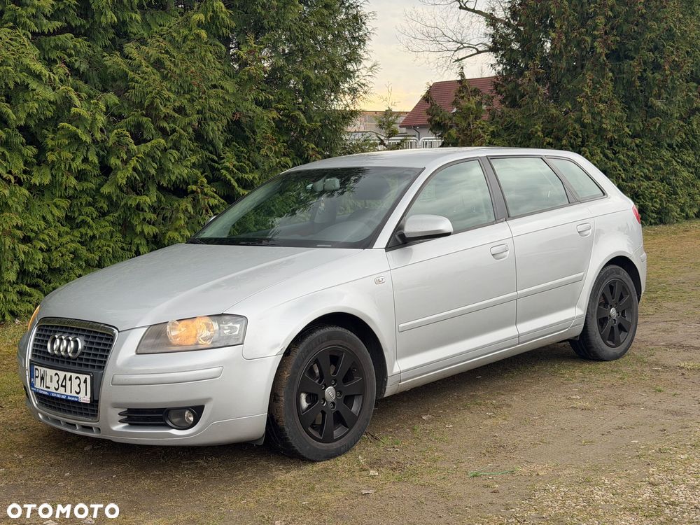 Audi A3 Sportback 2.0 TDI DPF Attraction - 1