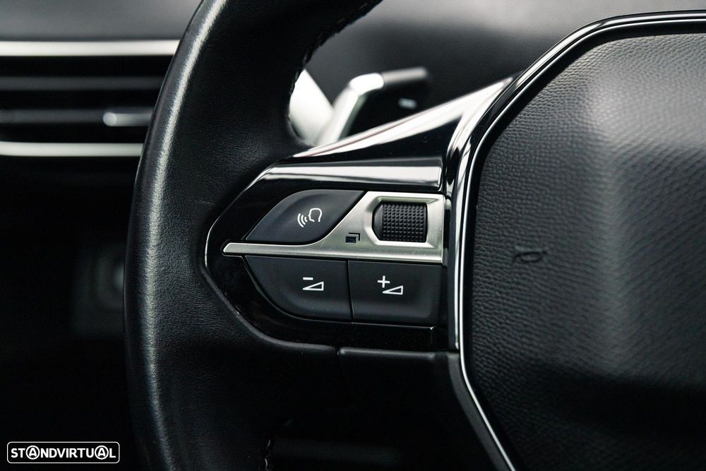 Peugeot 5008 1.5 BlueHDi Allure EAT8 - 27