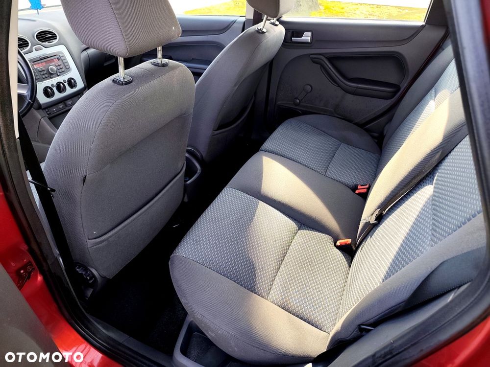 Ford Focus - 8