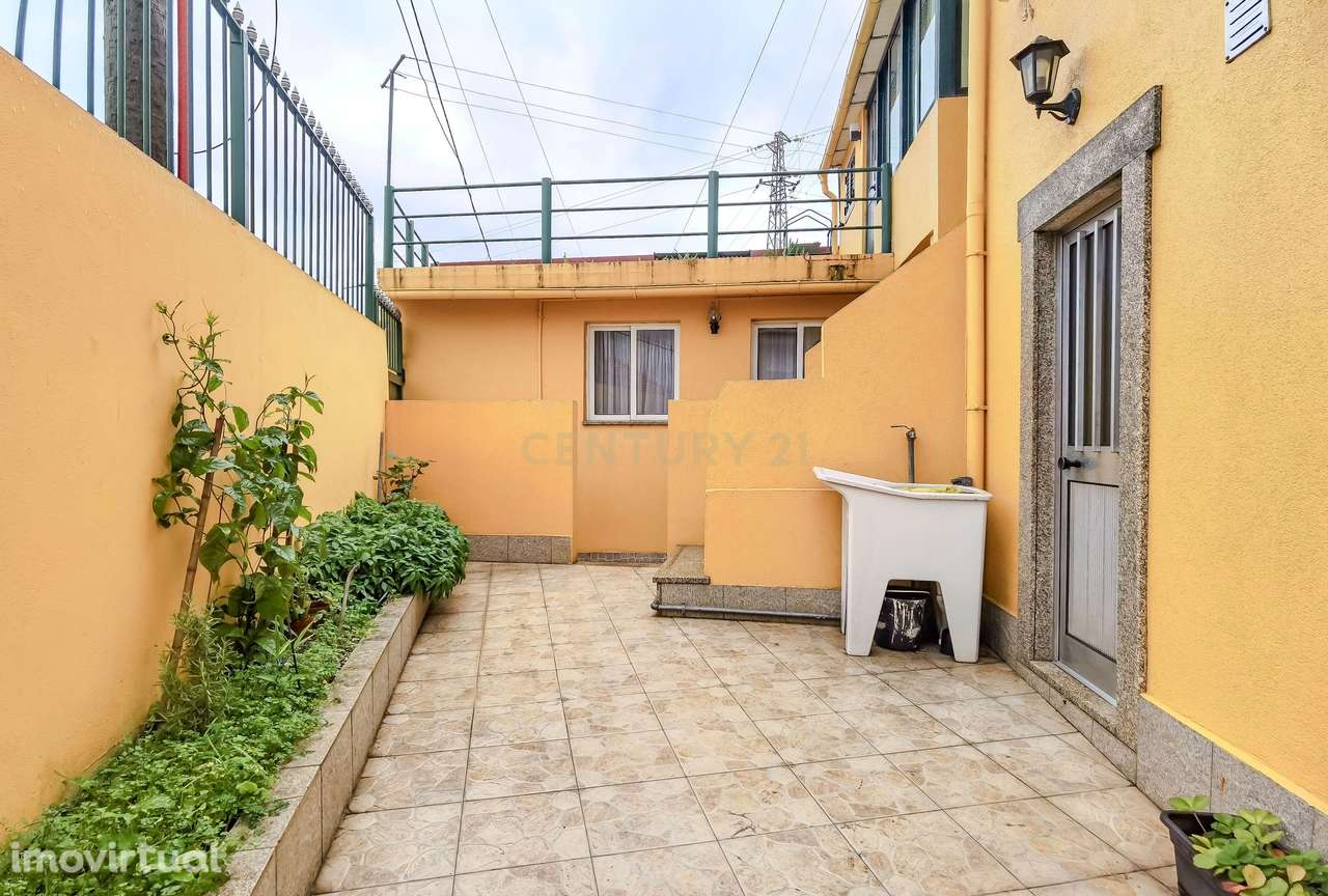 Moradia T4 com 2 Pisos Independentes – A 2 km da Praia | Perafita, Mat - Grande imagem: 3/25