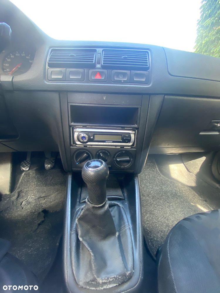 Volkswagen Golf 1.9 SDI Trendline - 15