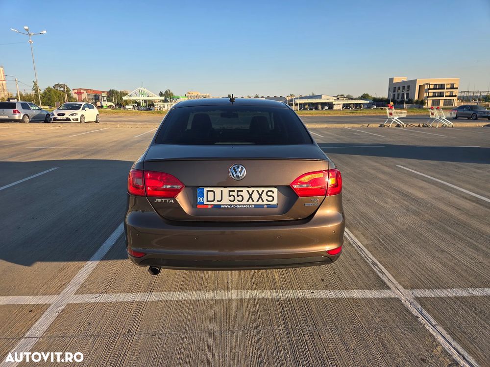 Volkswagen Jetta 1.6 TDI CR DPF DSG Highline - 29