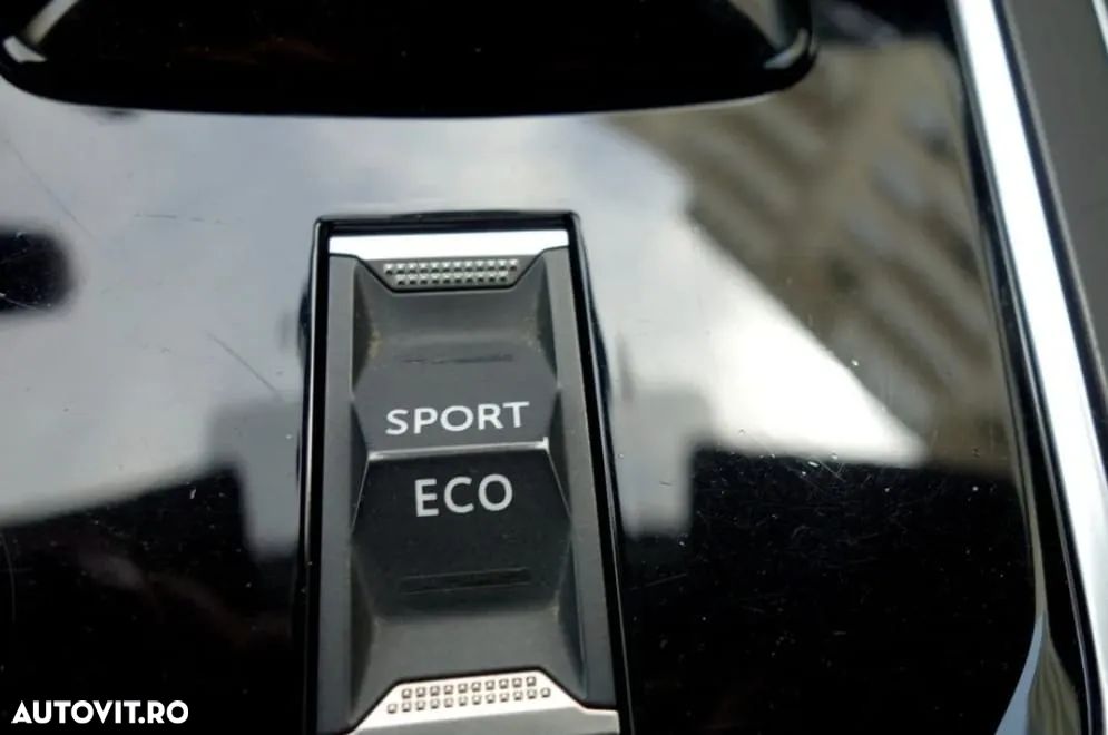 Peugeot 308 - 24