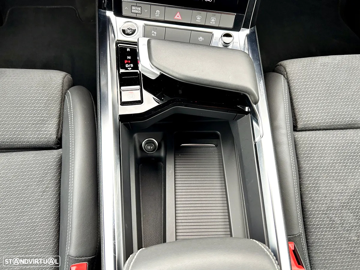Audi e-tron 55 quattro S line - 22