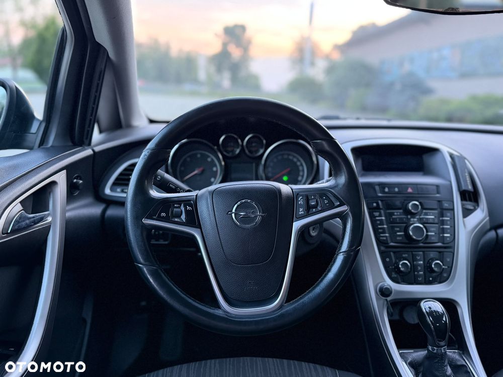 Opel Astra 1.7 CDTI - 10