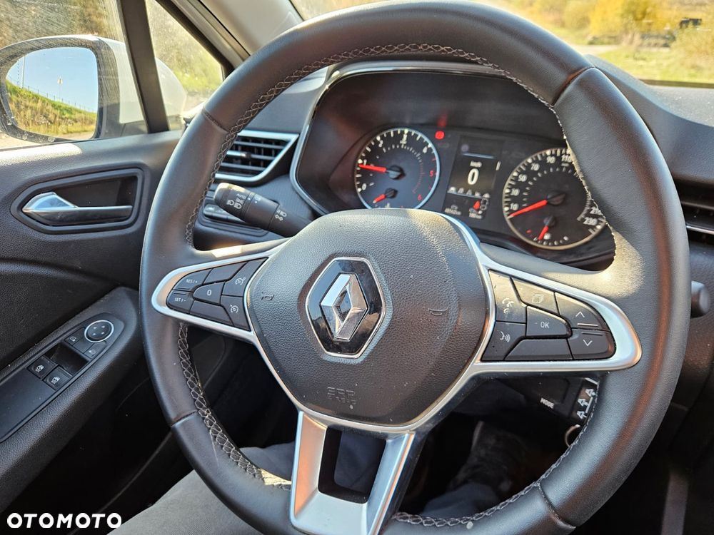 Renault Clio - 16