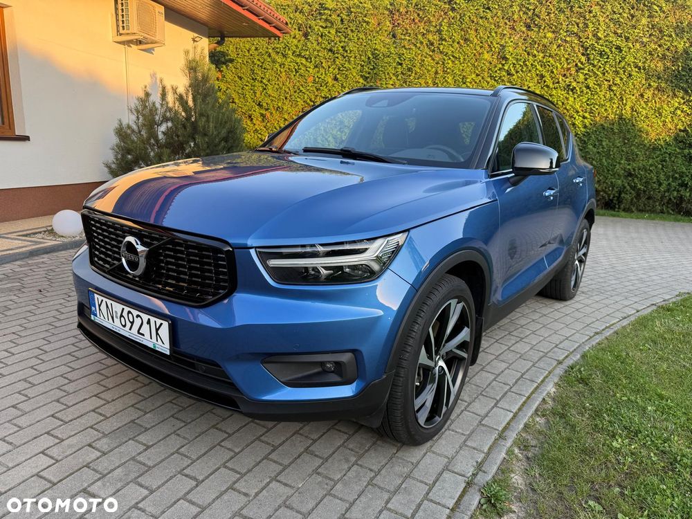 Volvo XC 40 T5 AWD R-Design - 1