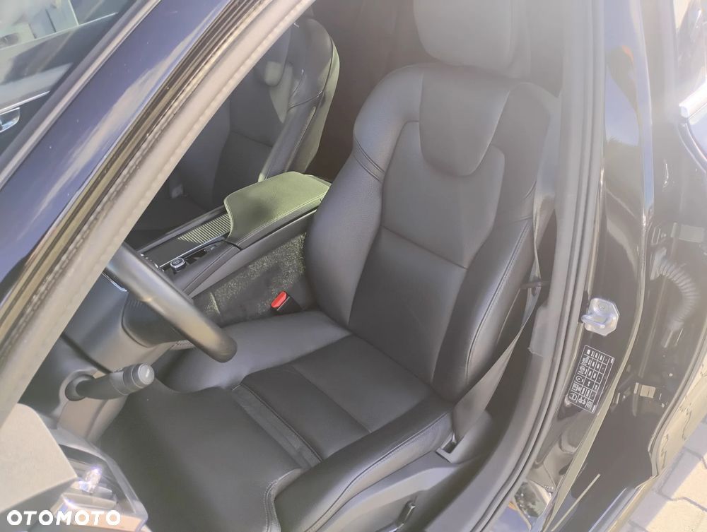 Volvo S90 T4 Momentum Pro - 11