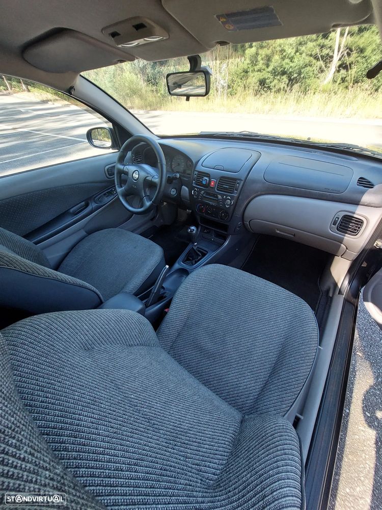 Nissan Almera - 15