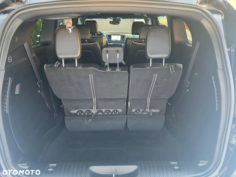 Chrysler Pacifica - 21