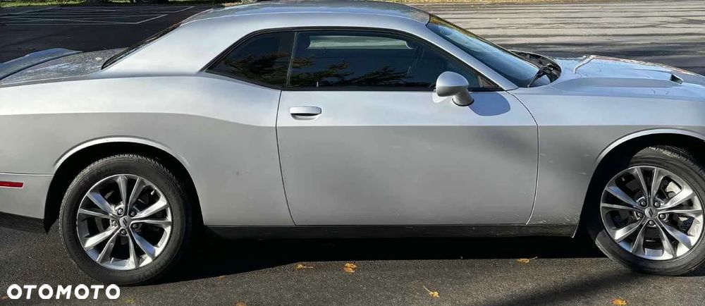 Dodge Challenger 3.6 SXT Plus - 8