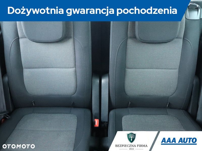 Volkswagen Sharan - 23