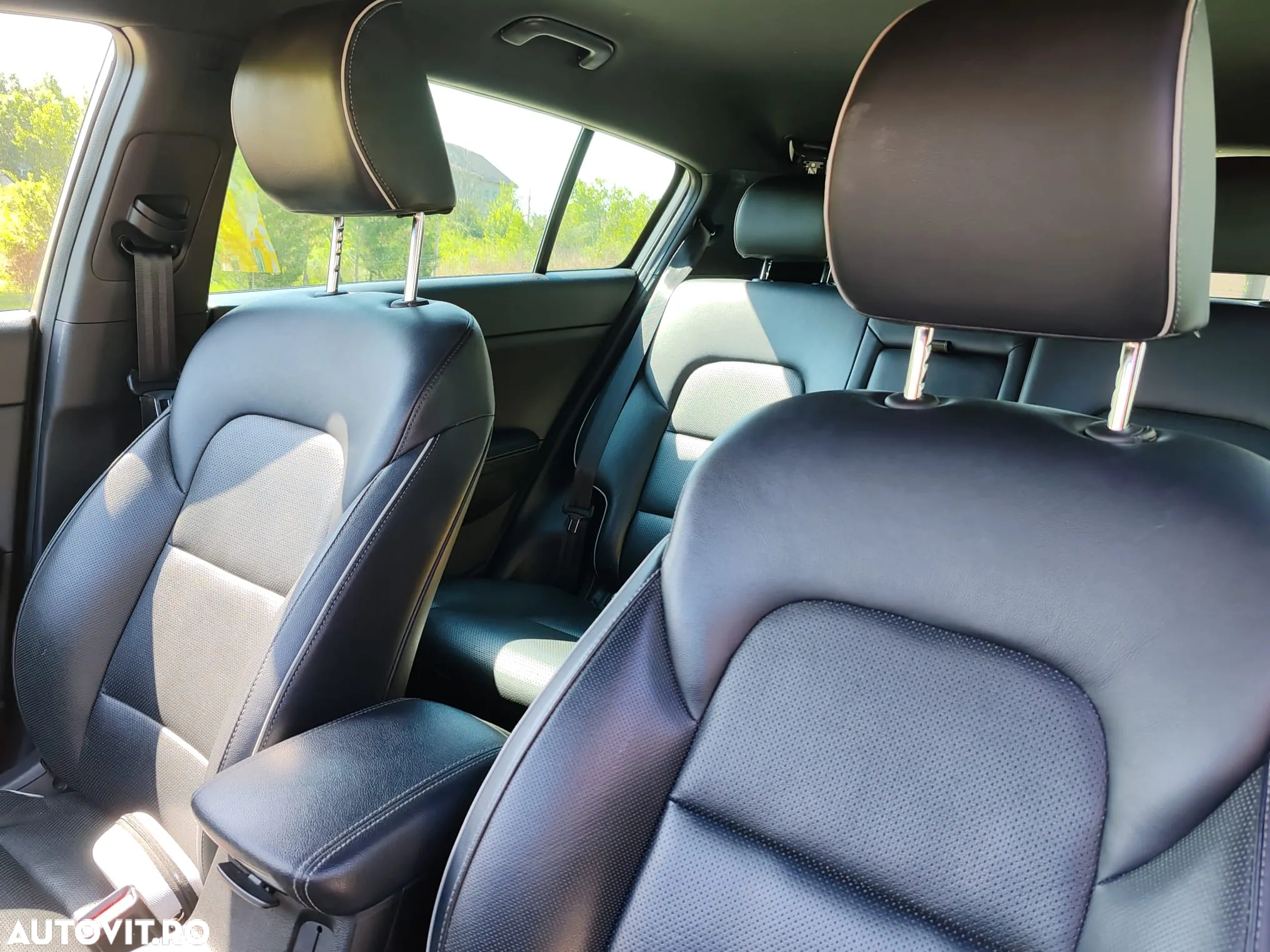 Kia Sportage 1.6 T-GDI 6MT 4x2 GT Line - 11