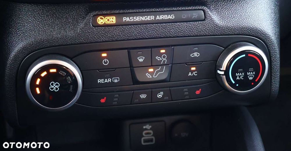 Ford Focus - 28