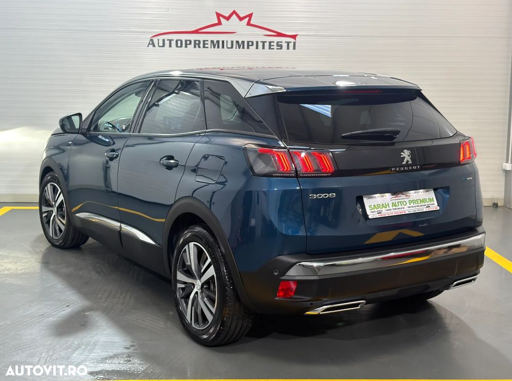 Peugeot 3008 Plug-In Hybrid 225 e-EAT8 GT - 9