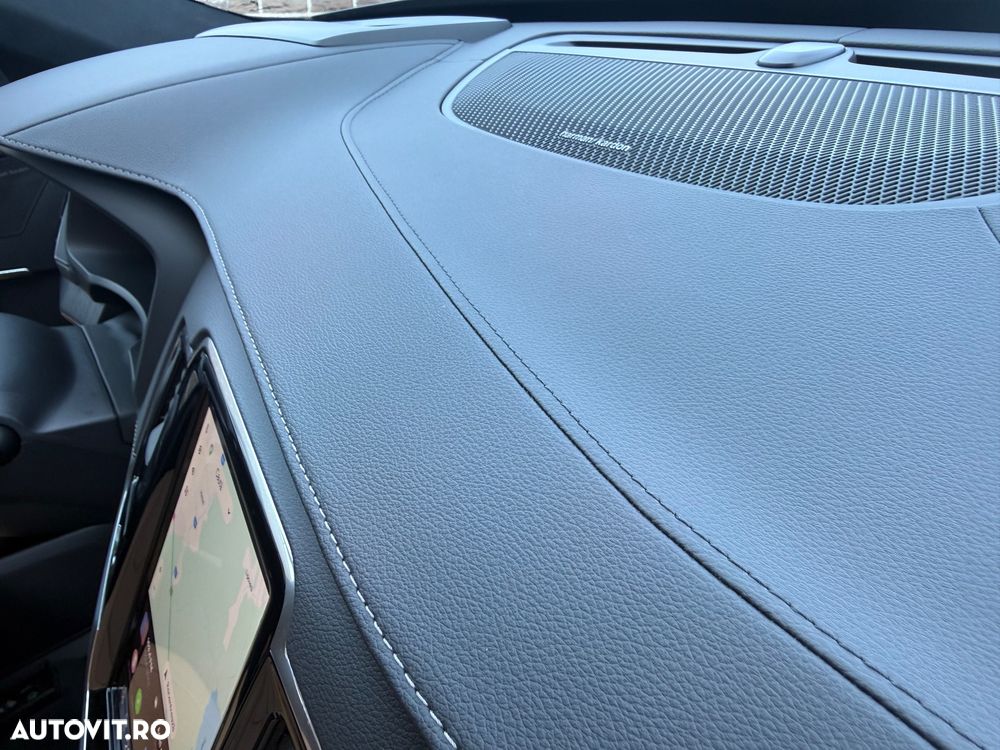 VOLVO XC90 2025 — imagine 34