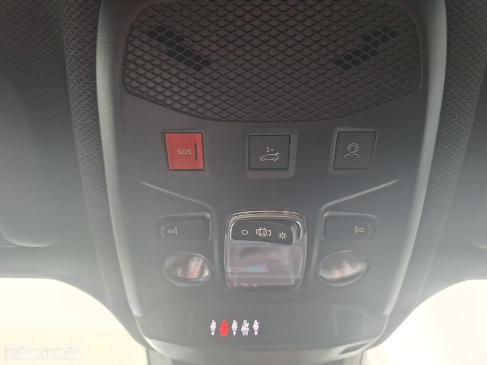 Jeep Avenger 1.2 e-Hybrid Black Edition DCT - 17