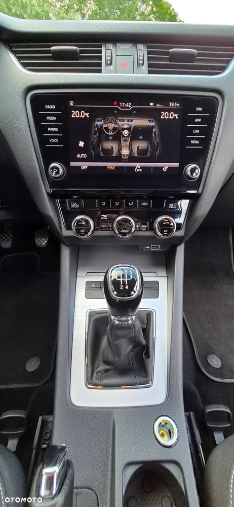 Skoda Octavia 1.6 TDI SCR Ambition - 13