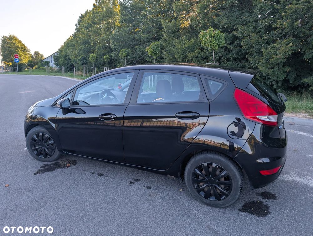 Ford Fiesta 1.6 TDCi Titanium - 18