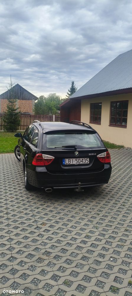 BMW Seria 3 318d - 5