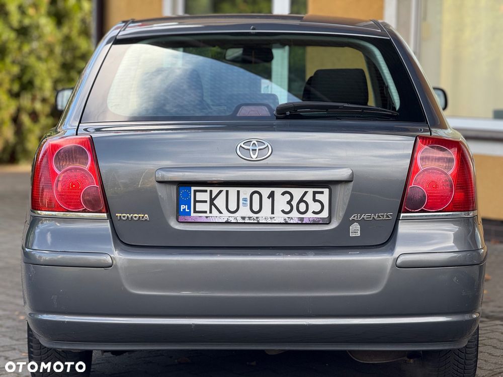 Toyota Avensis 2.0 VVT-i Prestige - 8