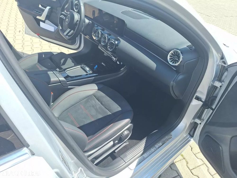 Mercedes-Benz A 200 - 13