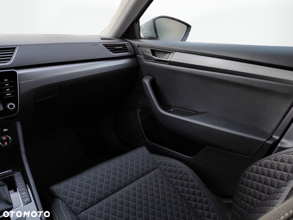 Skoda Superb 1.5 TSI Style DSG - 23