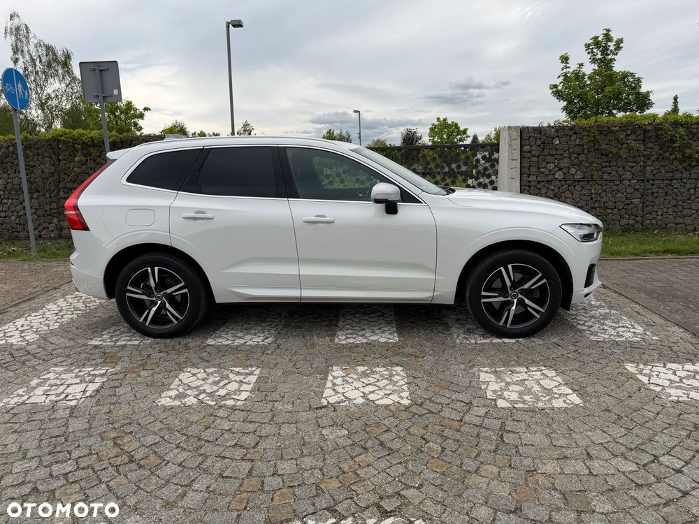 Volvo XC 60 D4 R-Design - 11
