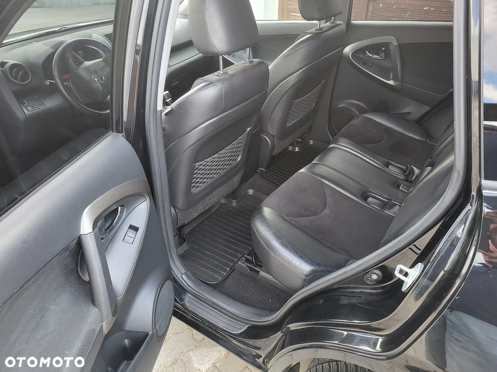 Toyota RAV4 2.0 VVT-i Premium - 7