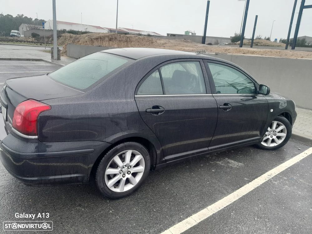 Toyota Avensis - 8