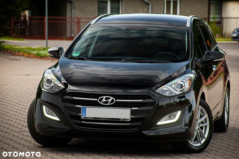Hyundai i30 blue Kombi 1.6 CRDi DCT Premium - 12