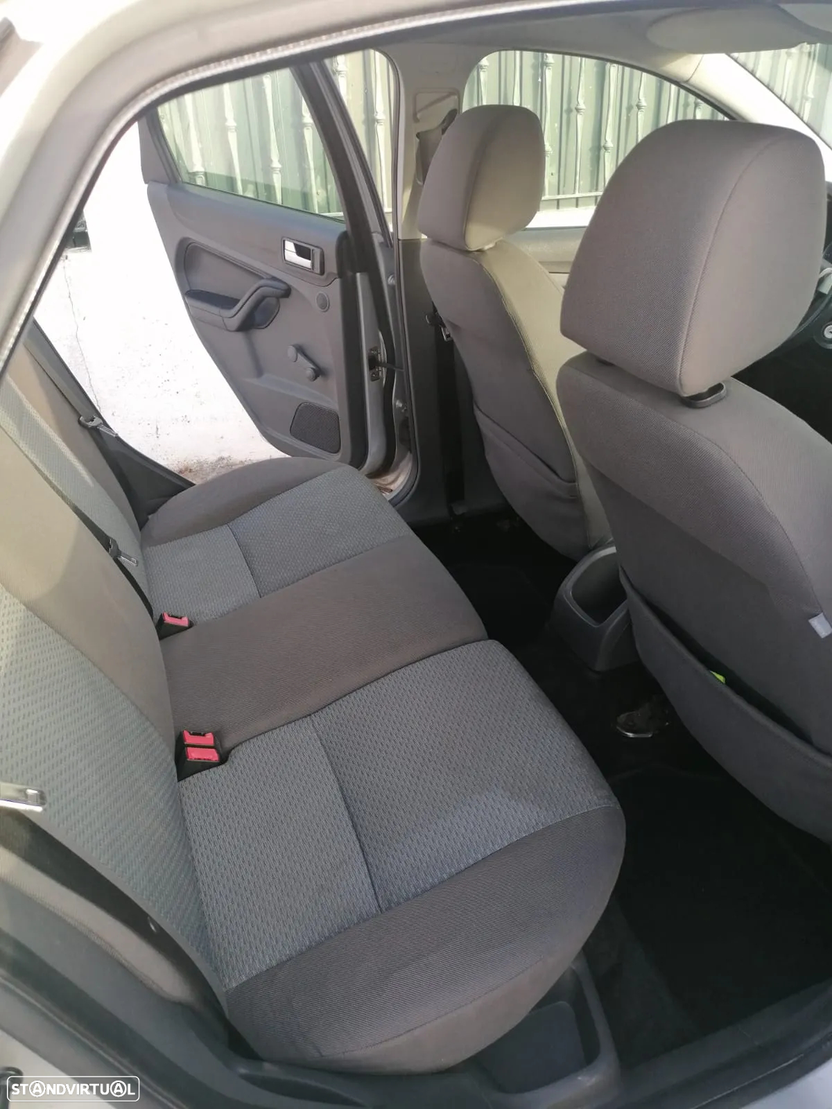 Ford Focus 1.6 TDCi Titanium - 6