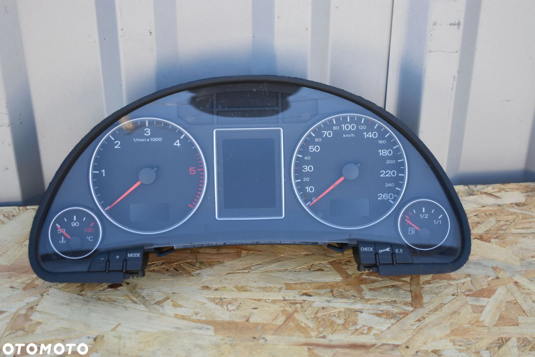 LICZNIK ZEGARY AUDI A4 B7 2.0TDI 8E0920931P 5PIN - 1