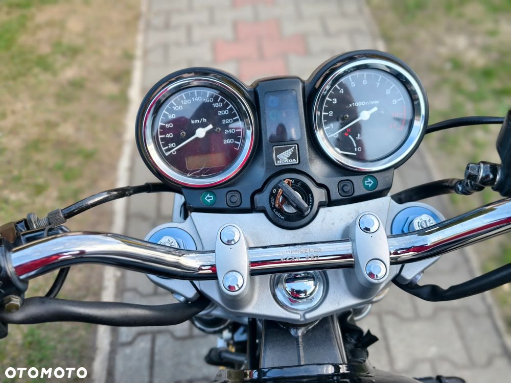 Honda Hornet - 18