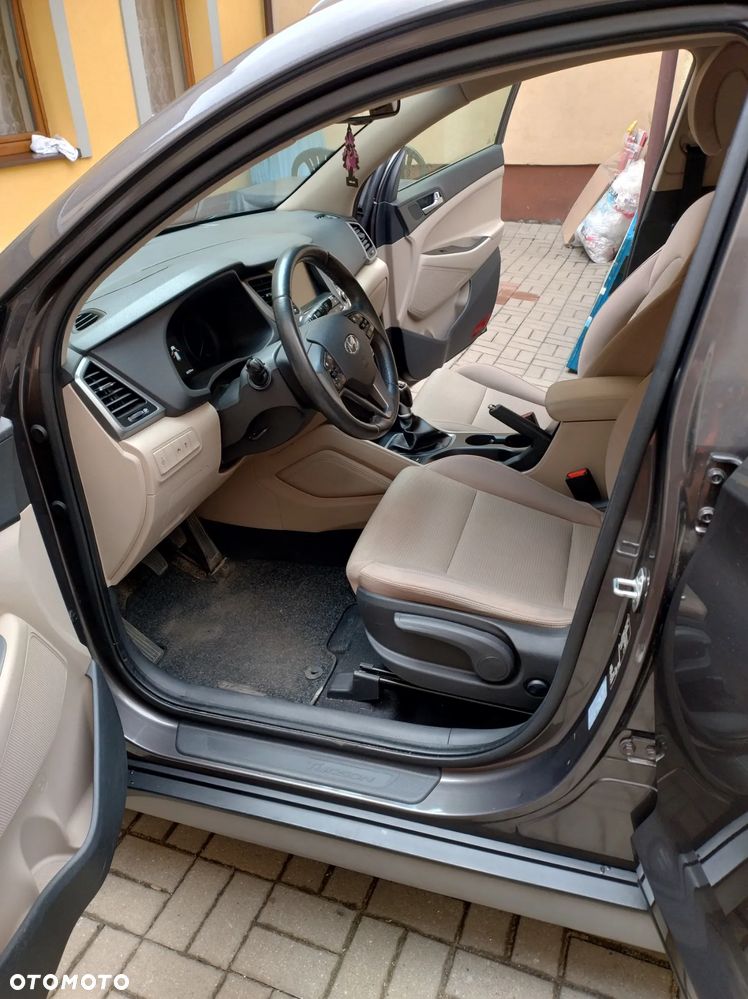 Hyundai Tucson 1.6 GDI BlueDrive Style 2WD - 8