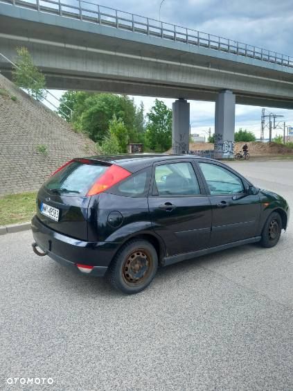Ford Focus 1.8 Trend - 5