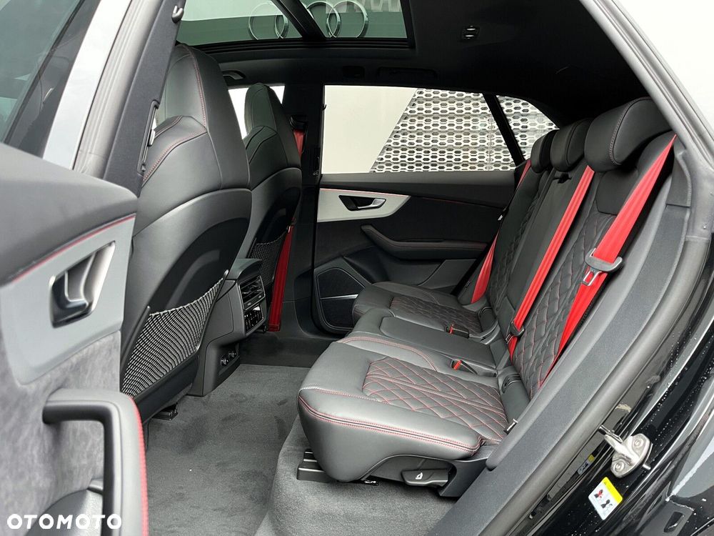Audi Q8 - 24